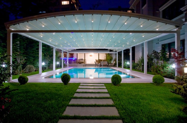 Retractable Roofing Over Swimming Pool - Blind Elegance